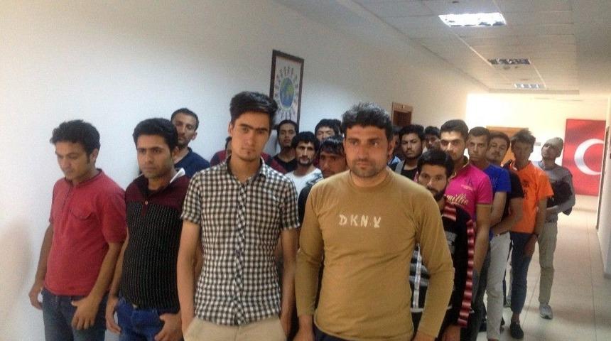 Siirt&rsquo;te Afgan Uyruklu 47 Ka&ccedil;ak Yakalandı