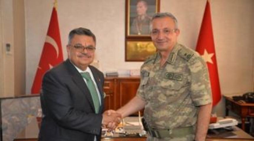 Başkan Yağcı&rsquo;dan Yeni Tugay Komutanı Y&uuml;cel&rsquo;e Ziyaret