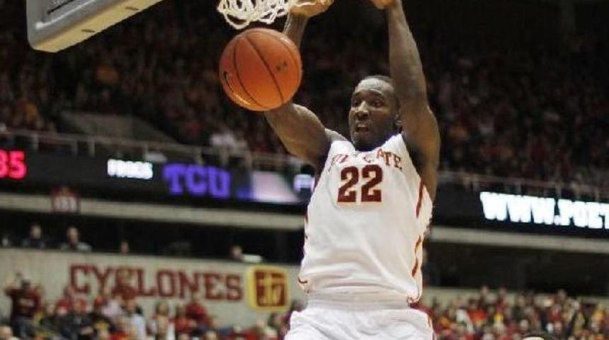 Pınar Karşıyaka Dustin'le Anlaşma Sağladı