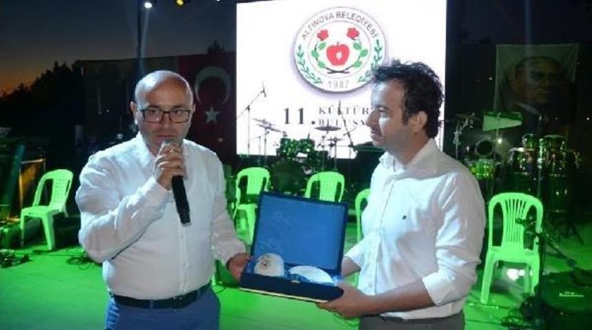 Kocaeli M&uuml;ze M&uuml;d&uuml;r&uuml;: Amerika, Rusya&rsquo;Yı Altınova&rsquo;Dan Dinledi