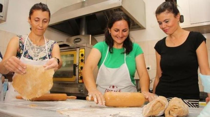 Manisa'da Glutensiz Mutfak Aş&ccedil;ıları Kursu