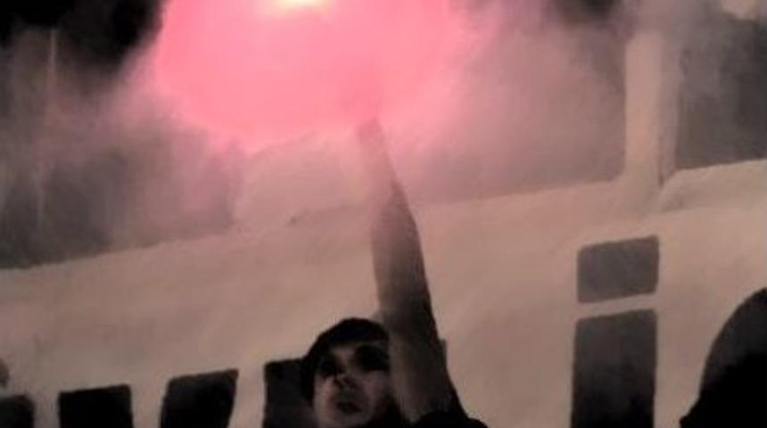 Meşale Yakan, Maytap Patlatan 5 Taraftara Yasal İşlem Yapıldı