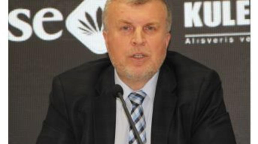 S&uuml;per Kupa Finalinde Sahaya Bı&ccedil;ak Atan Kişi Yakalandı