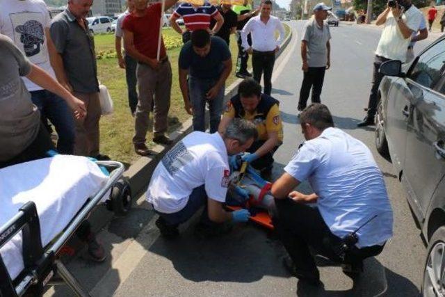 Zonguldak'ta Otomobilin Çarptığı Genç Kız Yaralandı
