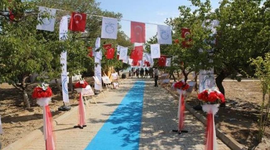 Erciş'te Kadın Ve Aile Plajı A&ccedil;ıldı