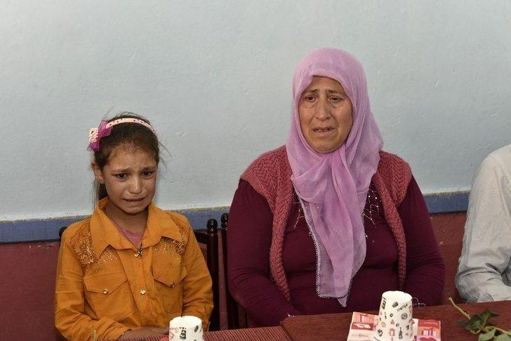 Şehit Öğretmen Necmettin Yılmaz’ın Öğrencilerinden Ailesine Taziye Ziyareti G3