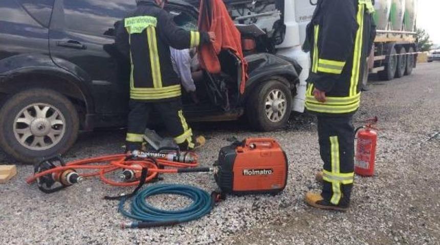 Ciple S&uuml;t Tankeri &Ccedil;arpıştı: 1 &Ouml;l&uuml;, 5 Yaralı