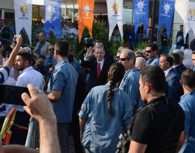 Memleketi Rize’De Bulunan Cumhurbaşkanı Erdoğan Ziyaretlerini Sürdürüyor (3)