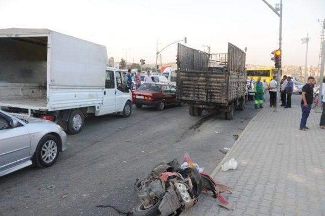 Gaziantep’Te Zincirleme Kaza: 1’I Ağır, 5 Yaralı