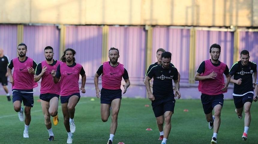 Osmanlıspor Çalışmaları Sürdürdü
