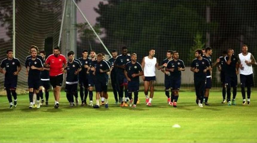 Antalyaspor'da Başkan Öztürk, Eto'o Ile Görüştü