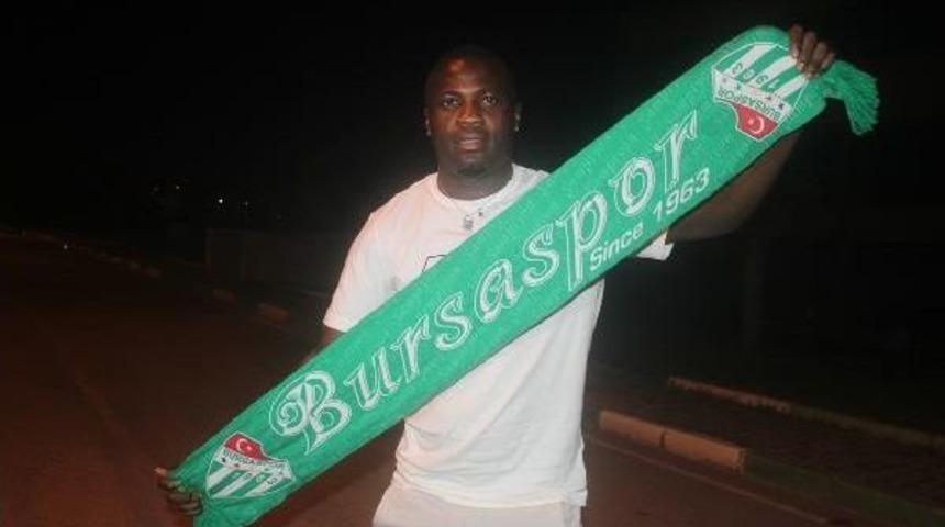Bursaspor Prensipte Anlaştığı Delarge'ı Bursa'ya Getirdi