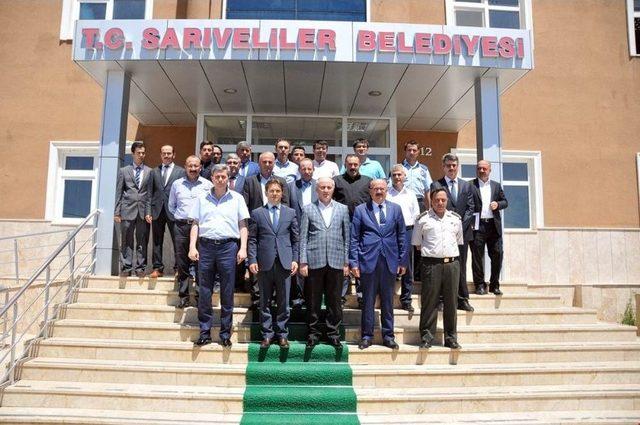 Vali Meral, Sarıveliler Belediye Başkanı Samur’u Ziyaret Etti