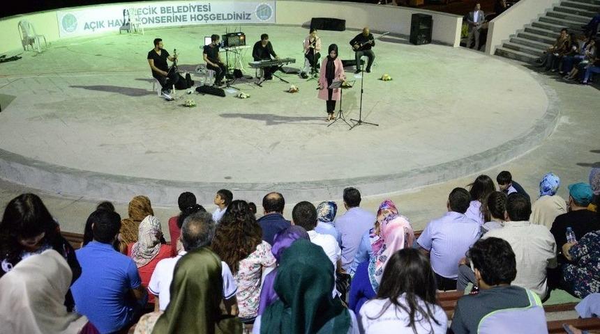 G&ouml;lpark A&ccedil;ık Hava M&uuml;zik Konseri Verildi