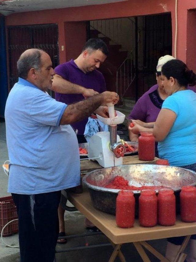 Ev Salçası Ve Konserve Vakti