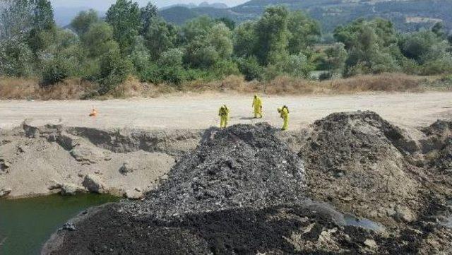 Hes Inşaatı Sahasına Gömülen Tonlarca Atık Bulundu