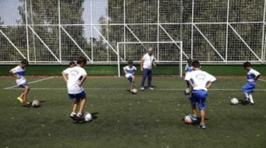 Geleceğin Yıldızları Konak&rsquo;ta Yetişiyor