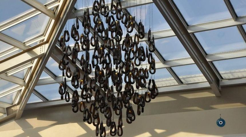 Sandıklı&rsquo;daki Bu Avize G&ouml;renlerin İştahını Kabartıyor