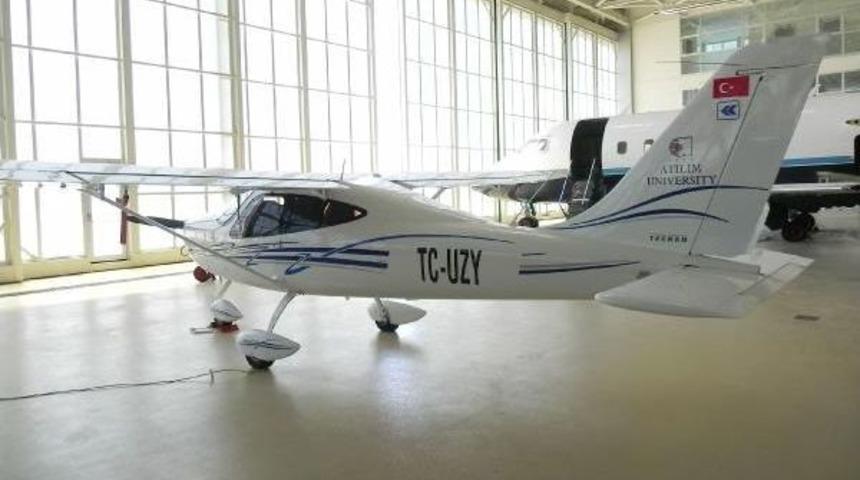 Atılım &Uuml;niversitesi Geleceğin Pilotlarını Yetiştirecek