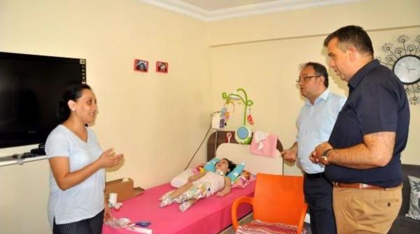 Minik Beyza'nın Fizik Tedavisi Başladı