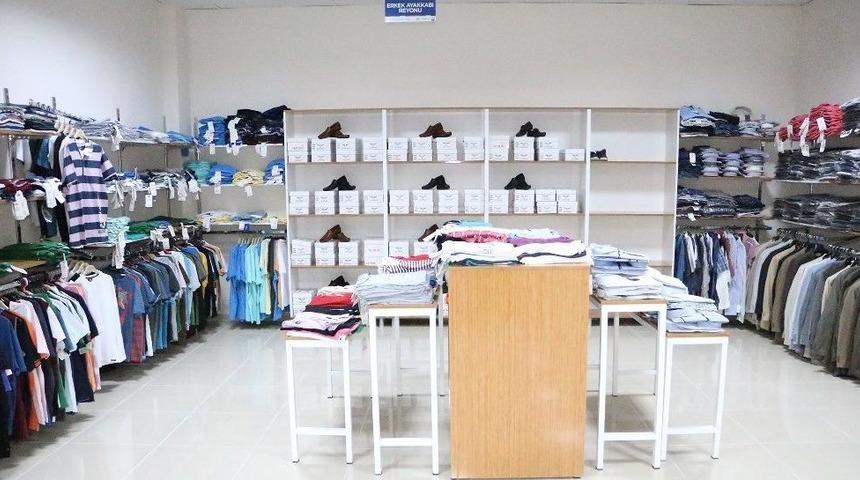 B&uuml;y&uuml;kşehirden Dar Gelirli Ailelere Giyim Yardımı
