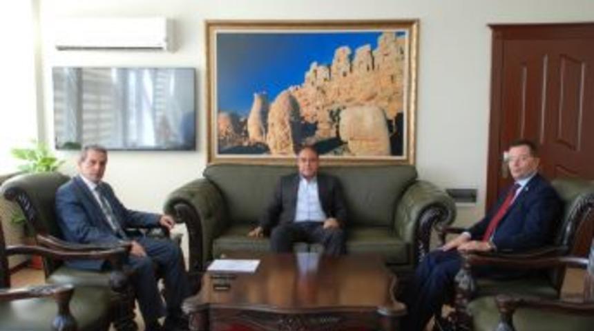 Kilis Valisi Adıyaman Valisiyle Bir Araya Geldi