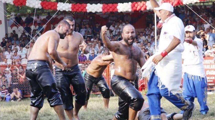 Orhan Okulu 4&rsquo;nc&uuml; Ebedi Altın Kemere Koşuyor