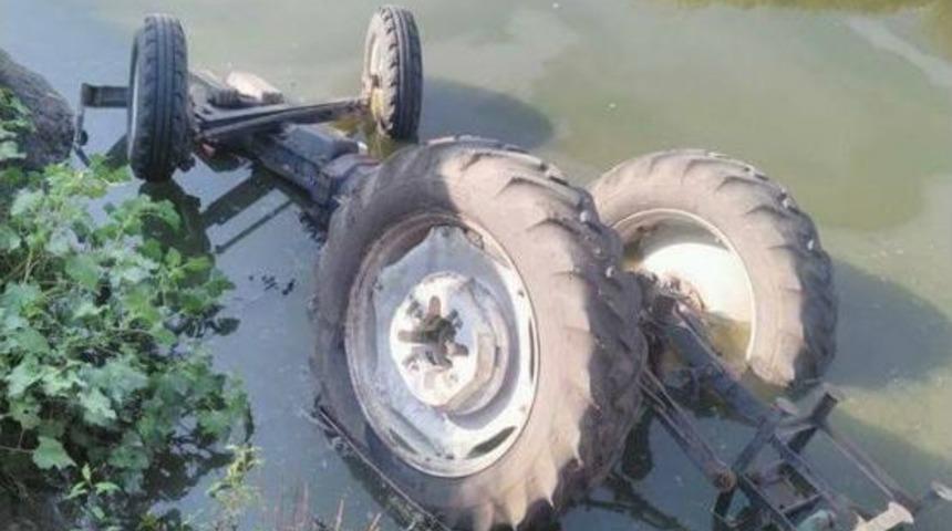 Trakt&ouml;r Su Kanalına D&uuml;şt&uuml;: 1 &Ouml;l&uuml;