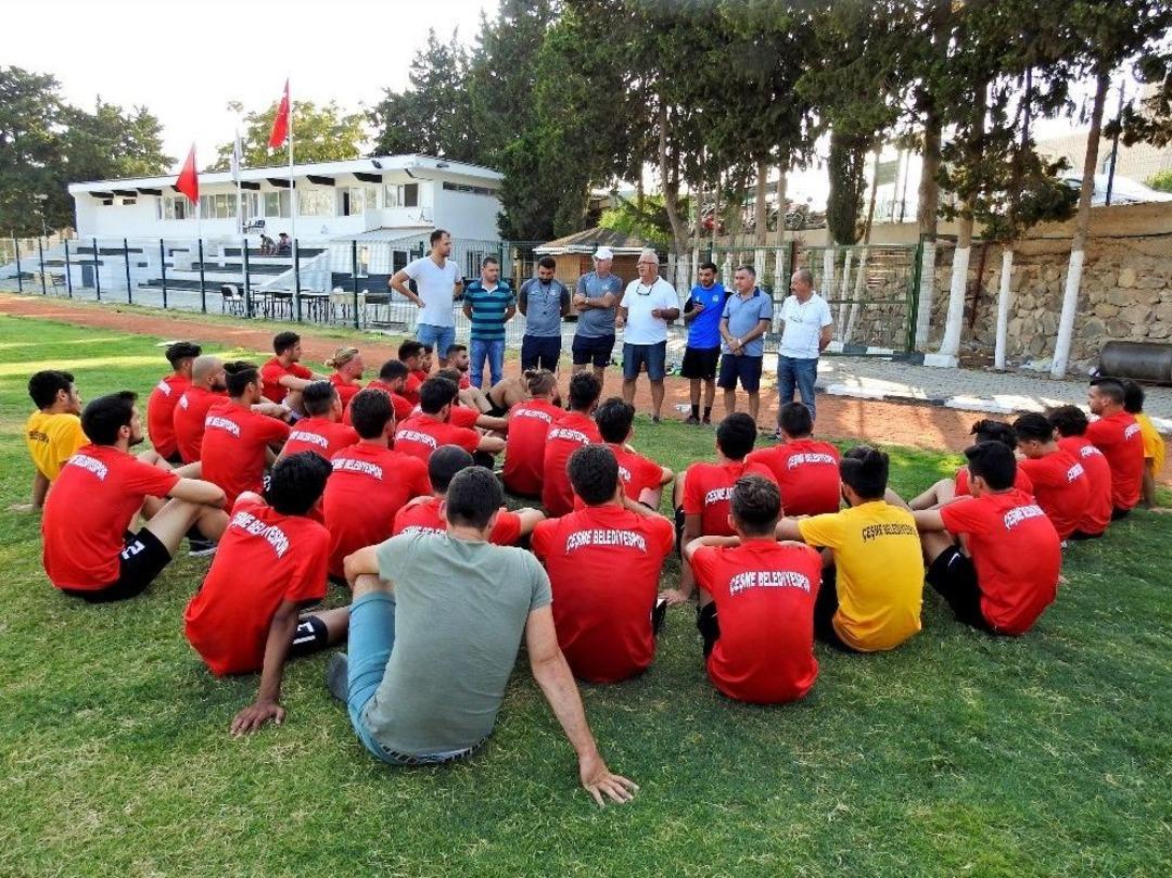 &Ccedil;eşme Belediyespor Yeni Sezonun İlk Antrenmanını Yaptı