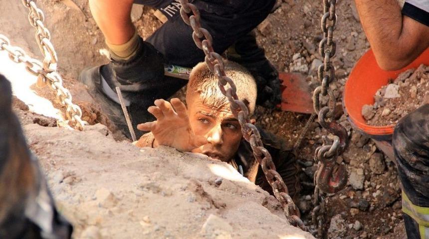 G&ouml;&ccedil;&uuml;k Altında Kalan İş&ccedil;iye 2 Bu&ccedil;uk Saat Sonra Ulaşıldı