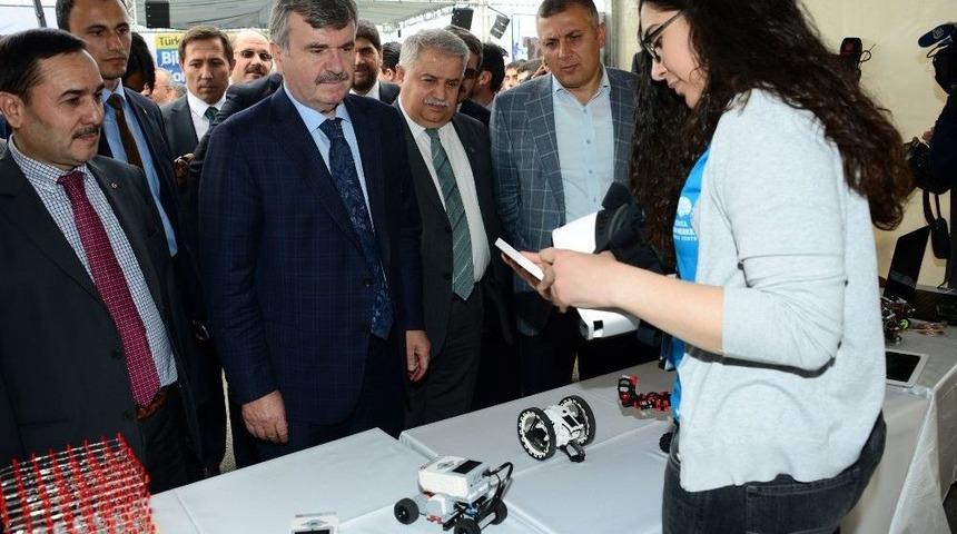 Konya Bilim Merkezi Geleceğin Bilim İnsanlarına Katkı Sağlıyor