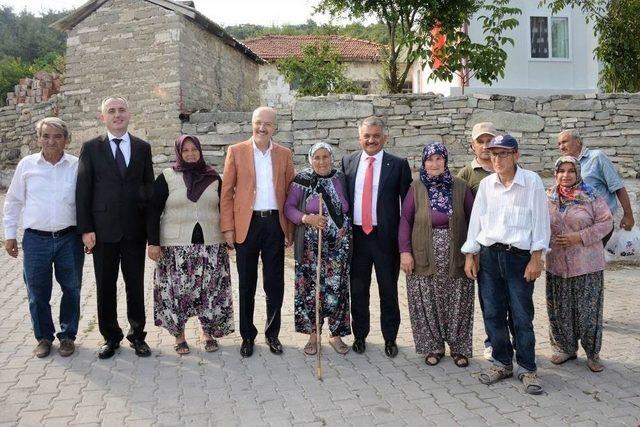 Vali Yazıcı, Çözüm Odaklı Çalışıyor