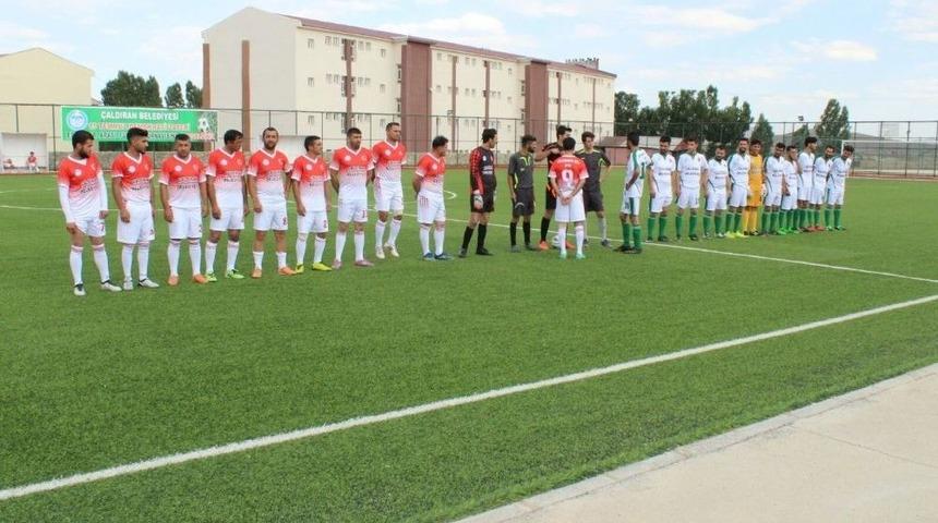 &Ccedil;aldıran&rsquo;da 15 Temmuz Zaferi Esnaflar Arası Futbol Turnuvası