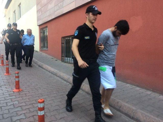 Kayseri&rsquo;de Uyuşturucu Operasyonu: 6 G&ouml;zaltı 1