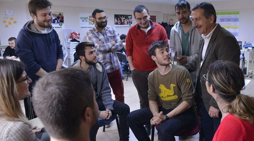 Başkan Ata&ccedil;&rsquo;tan Eskişehir&rsquo;de &Uuml;niversite Okumaya Hak Kazanan Gen&ccedil;lere Mesaj;