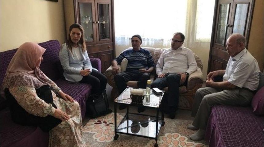 Kaymakam &Uuml;&ccedil;er: " Her Zaman Şehit Ve Gazilerimizin Yanındayız"