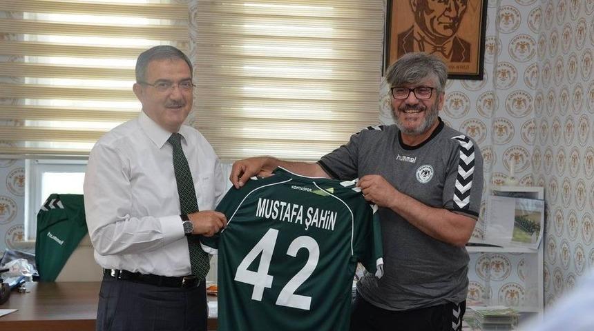 Rekt&ouml;r Şahin&rsquo;den, Atiker Konyaspor&rsquo;a Tebrik Ziyareti
