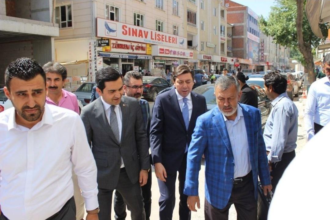 Ak Parti Merkez İl&ccedil;e Se&ccedil;imi İ&ccedil;in Temay&uuml;l Yoklamasına Gitti