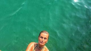  Tuğba Özay Van'dan paylaştı!