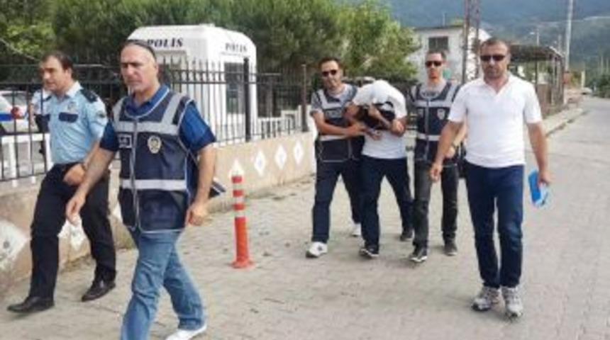 Barış Akarsu&rsquo;nun Evini Soyan Hırsız Yakalandı