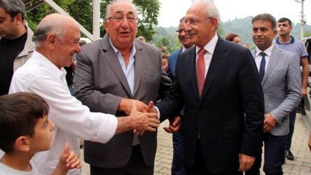 Kılıçdaroğlu, Düzce'de Işadamları Ve Esnafla Bir Araya Geldi (3)
