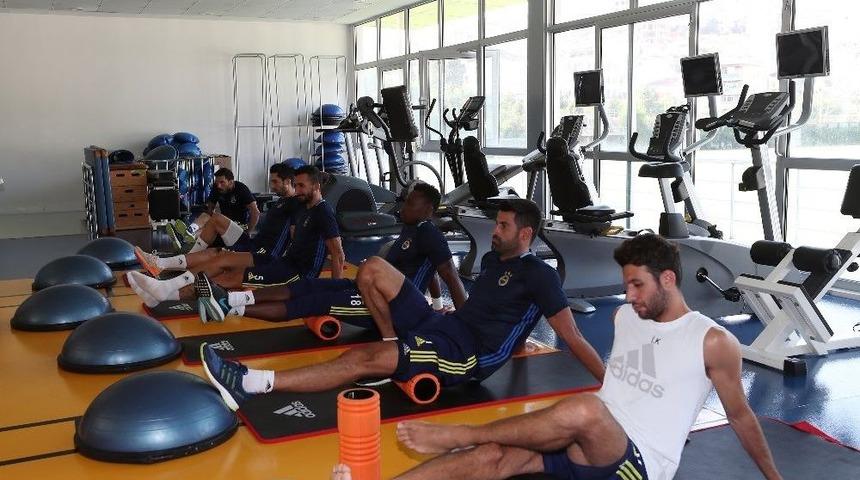 Fenerbah&ccedil;e, G&ouml;ztepe Ma&ccedil;ı Hazırlıklarını S&uuml;rd&uuml;rd&uuml;