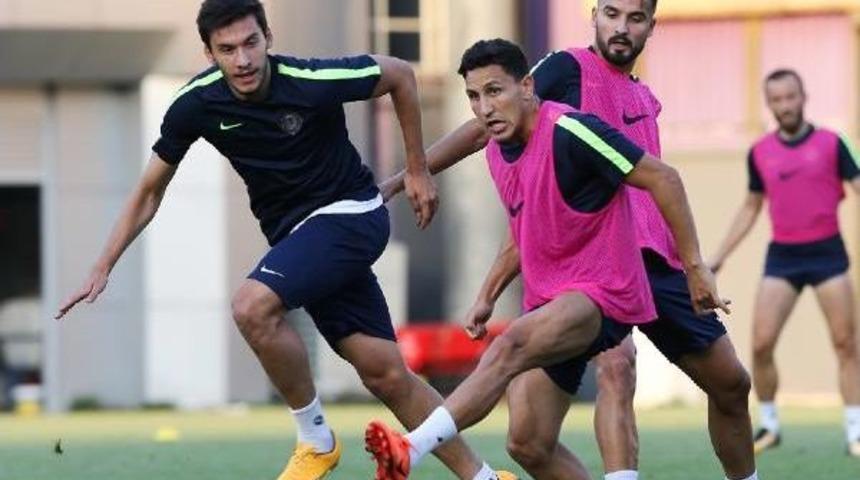 Osmanlıspor Şut &Ccedil;alışması Yaptı