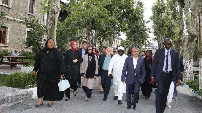 Aile Ve Sosyal Politikalar Bakanı Kaya: &ldquo;fet&ouml; İle M&uuml;cadelede Fet&ouml; İltisaklı Okulu Afrika Kıtasında Kapatan İlk &Uuml;lke Gambiya Oldu&rdquo;