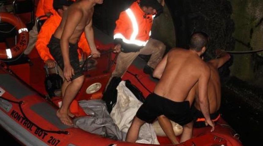 Denizde Kaybolan Inşaat Iş&ccedil;isi Aranıyor (2)