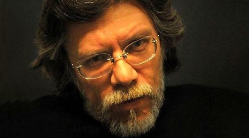 &Uuml;nl&uuml; Reklamcı Evinde &Ouml;l&uuml; Olarak Bulundu