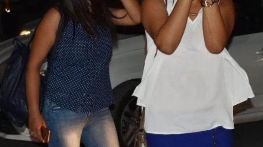 Fuhuş Evlerine Yapılan Baskında Yabancı Uyruklu 5 Kadın G&ouml;zaltında