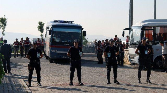 Şehit Polis Nedip Cengiz Eker’in Annesi Güzel Eker: 