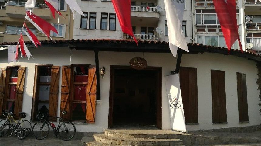 Milli Bisiklet&ccedil;i Ahmet &Ouml;rtem Sporseverlerle Buluştu