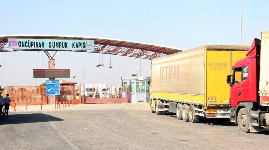 &Ouml;nc&uuml;pınar Sınır Kapısı&rsquo;nda Tır Yoğunluğu